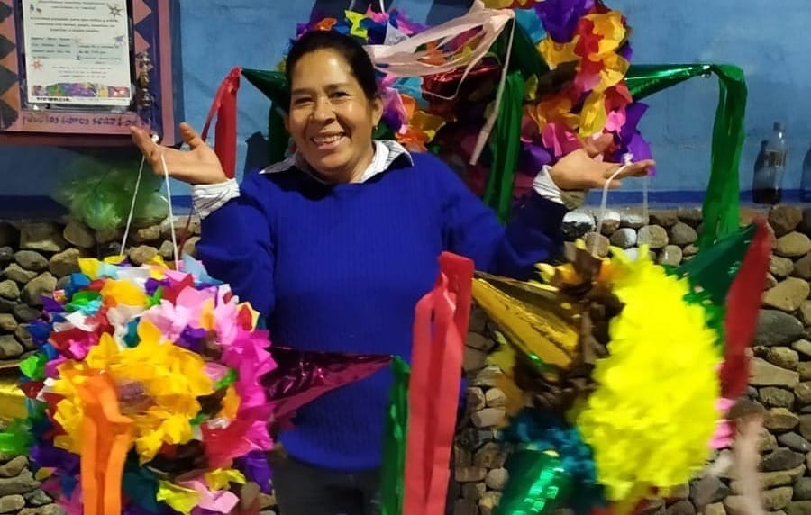 Piñatas que preservan raíces: el oficio de María Arcelia Cruz Robledo